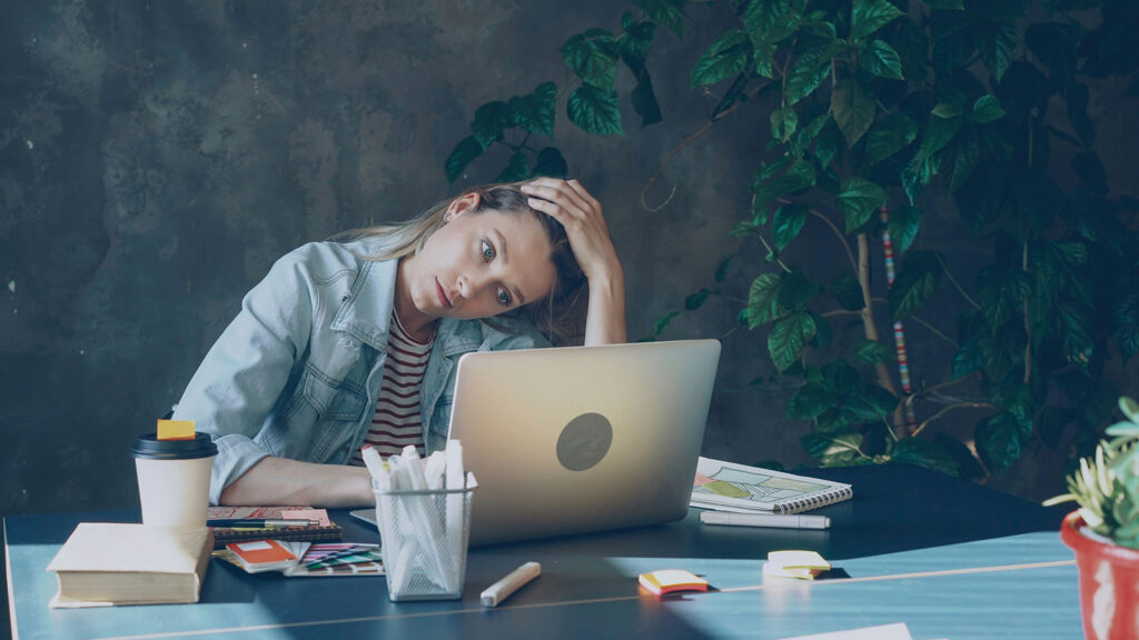 Hoe maak je zelf een website als beginnende ondernemer? (En waarom dat meestal geen goed idee is)